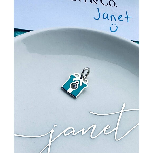 ❌Rare❌ Tiffany & Co Enamel Diamond Present Gift Box Charm Pendant in Silver - Picture 3 of 5